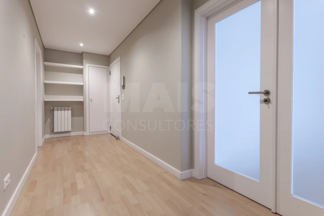 Apartamento T3 para Arrendamento em Barcarena Foto 6