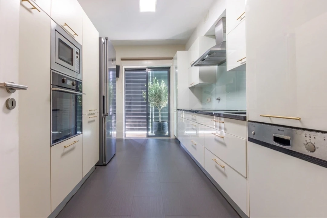 Apartamento T3 para Arrendamento em Barcarena Foto 2