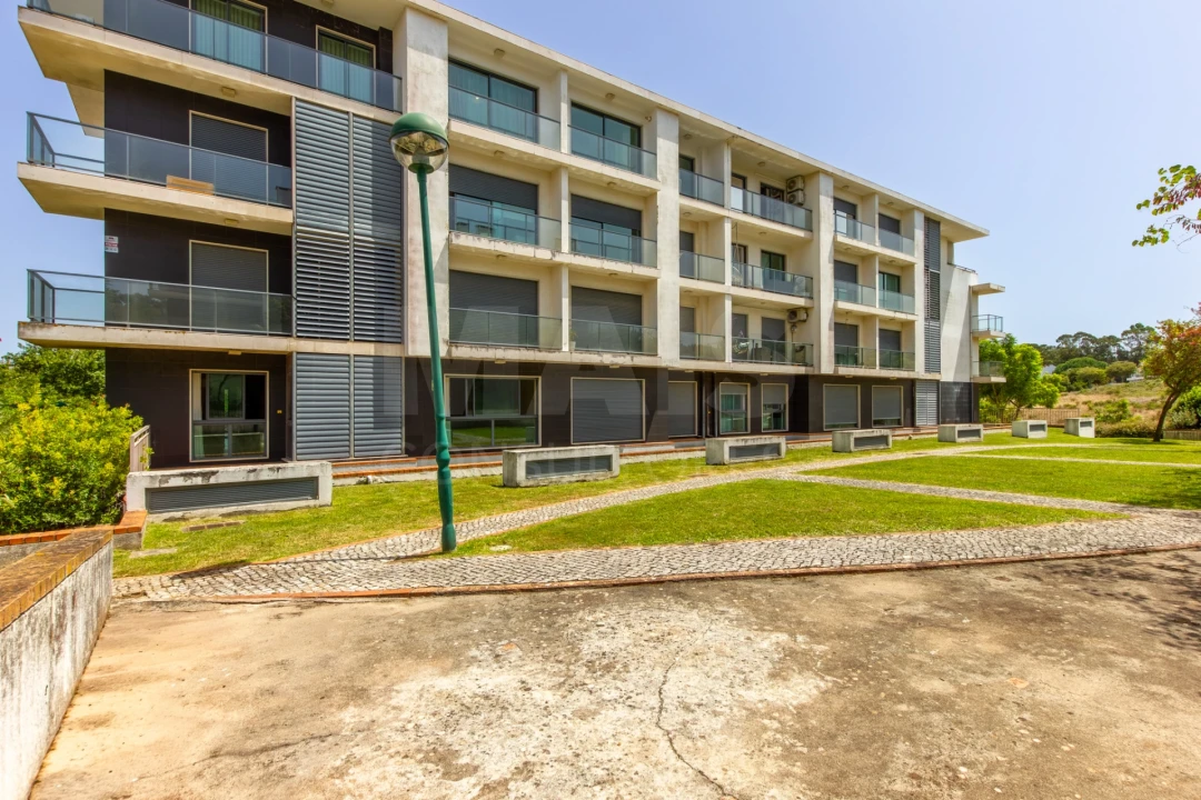 Apartamento T3 para Arrendamento em Barcarena Foto 3