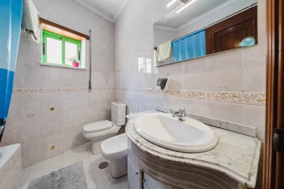 Apartamento T3 para Venda em Bombarral e Vale Covo