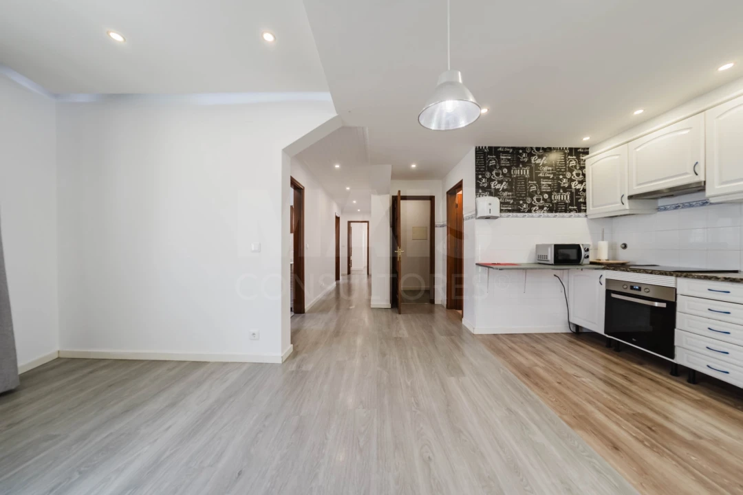 Apartamento T3 para Venda em Bombarral e Vale Covo Foto 1