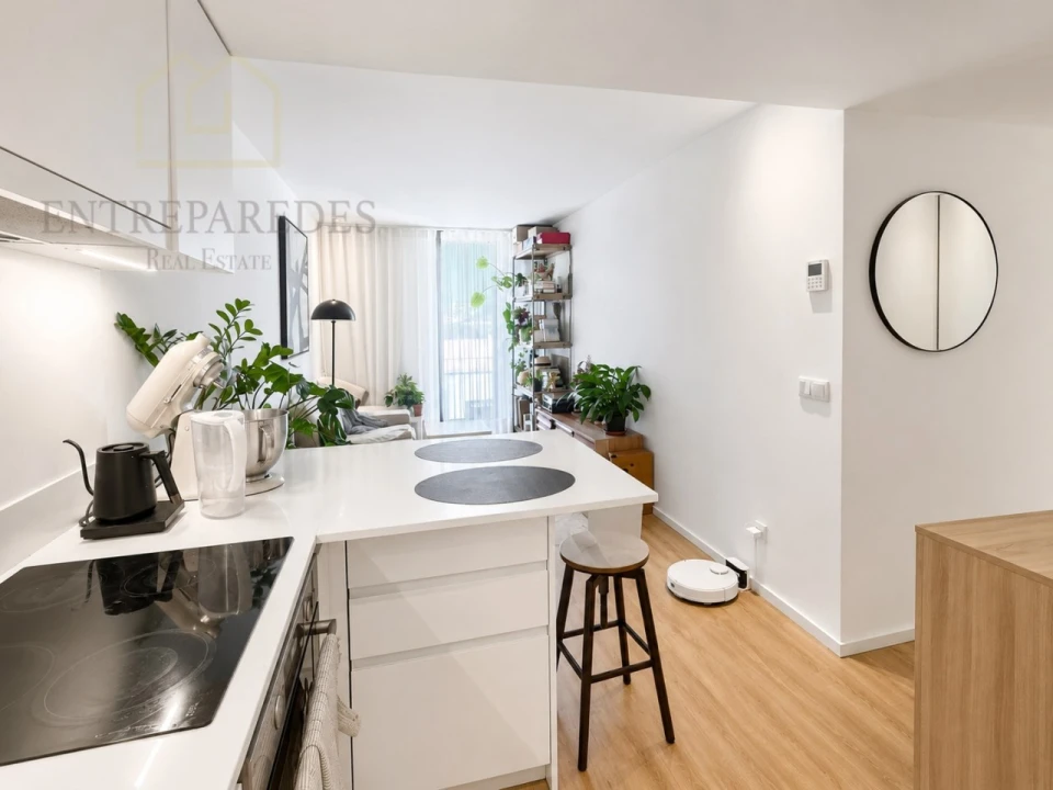Apartamento T2 para Venda em Campanhã Foto 6