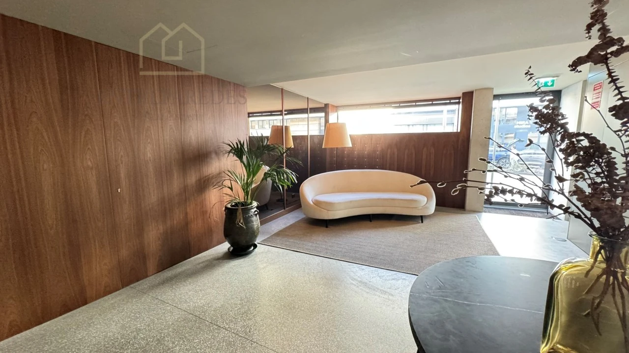 Apartamento T2 para Venda em Campanhã Foto 16