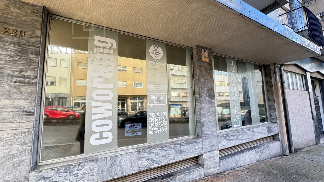 Apartamento T2 para Venda em Campanhã Foto 25