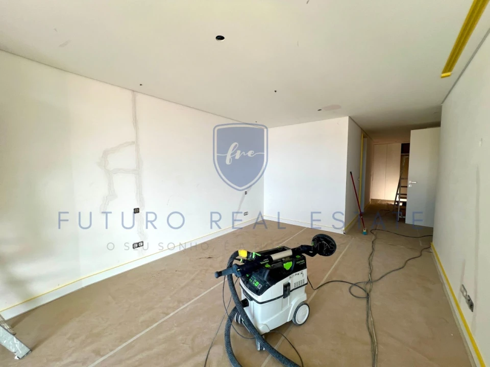 Apartamento T2 para Venda em Camara de Lobos Foto 11