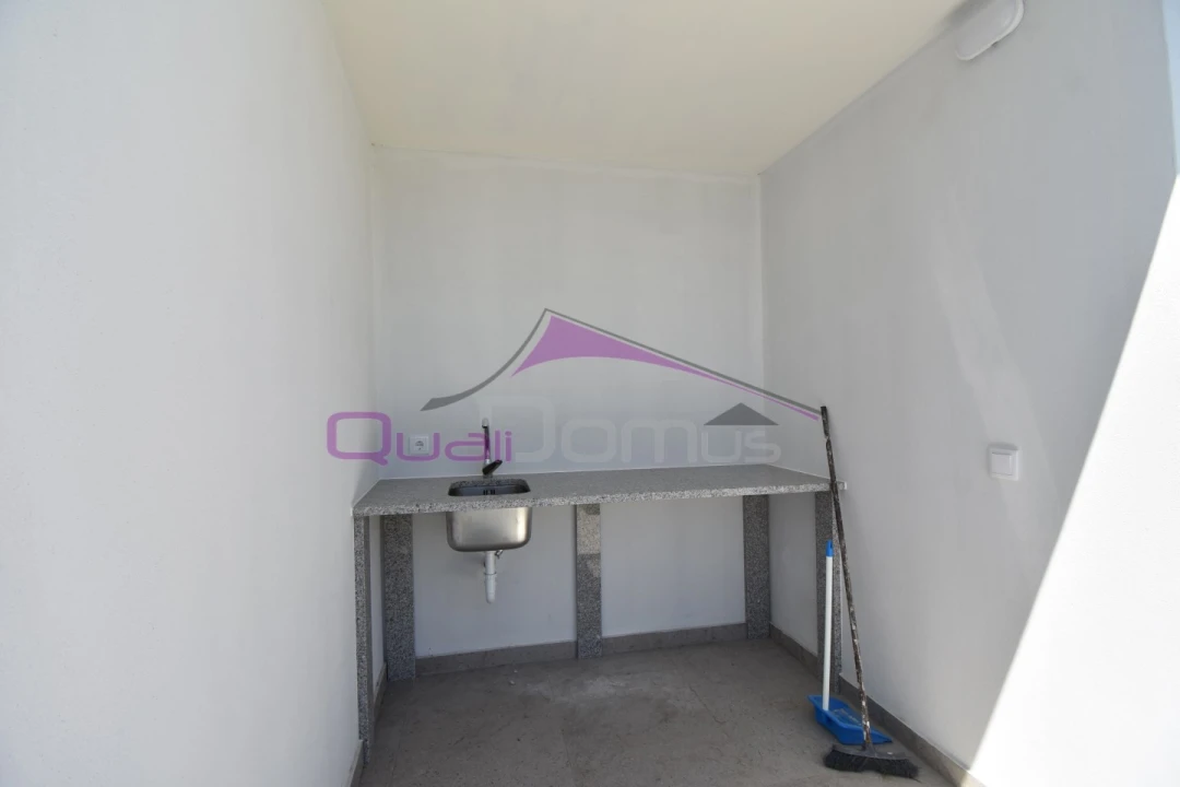 Moradia T3 para Venda em Nossa Sra de Fatima Foto 25