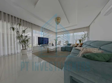 Moradia T5 para Venda em Santa Joana