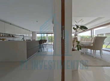 Moradia T5 para Venda em Santa Joana