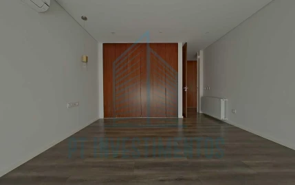 Moradia T5 para Venda em Santa Joana