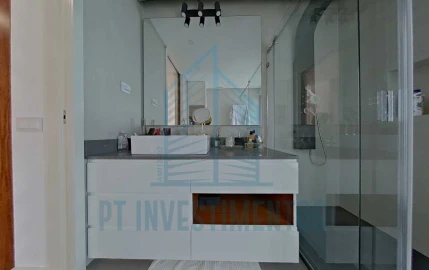 Moradia T5 para Venda em Santa Joana