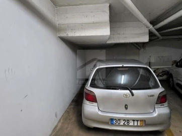 Apartamento T2 para Venda em Lagos (São Sebastião e Santa Maria)
