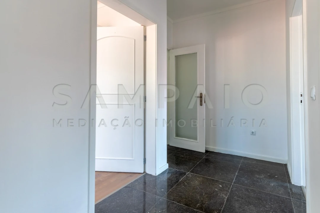 Apartamento T3 para Venda em Fânzeres e São Pedro da Cova Foto 11
