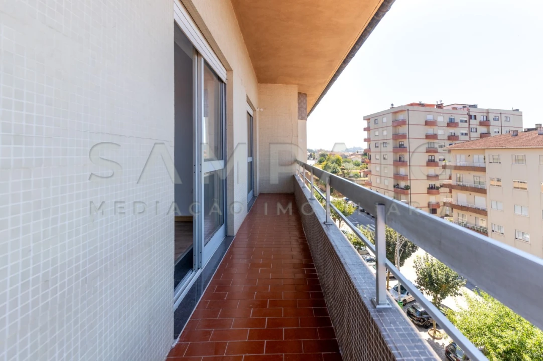 Apartamento T3 para Venda em Fânzeres e São Pedro da Cova Foto 14
