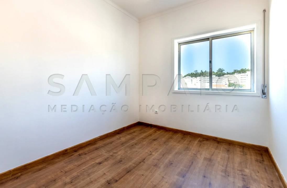 Apartamento T3 para Venda em Fânzeres e São Pedro da Cova Foto 23