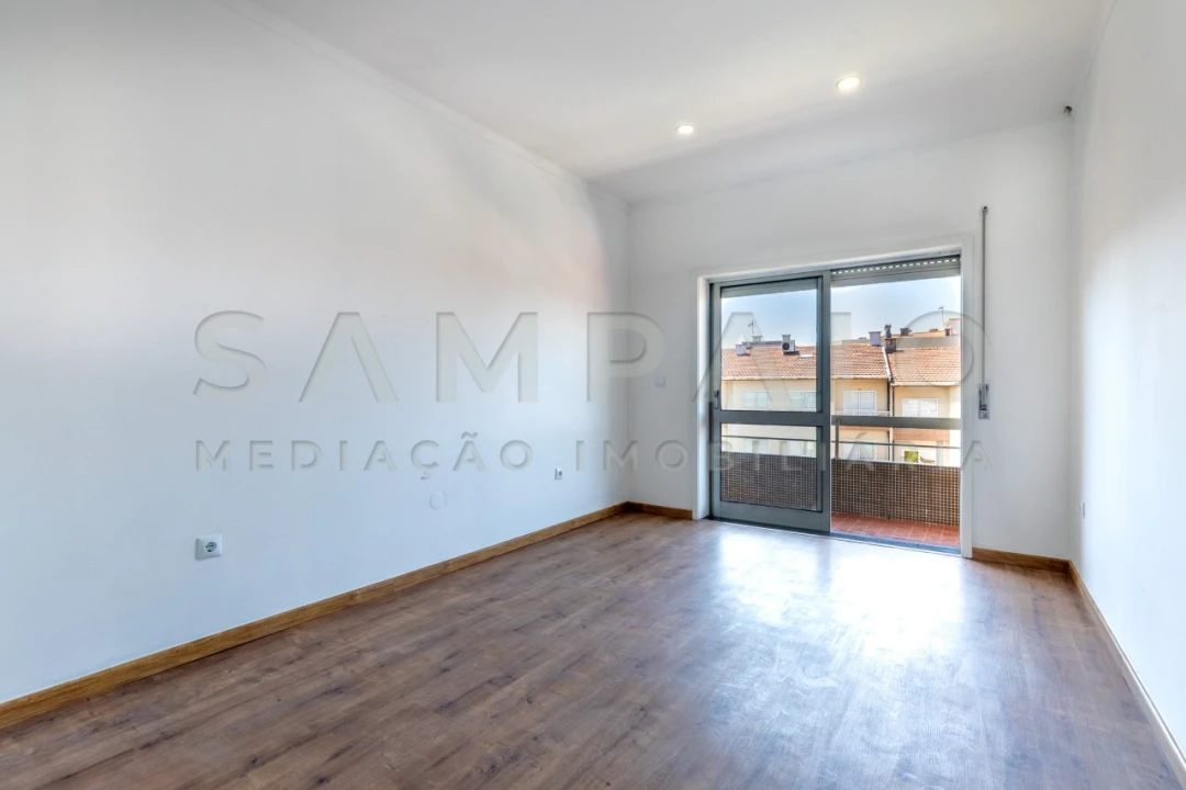 Apartamento T3 para Venda em Fânzeres e São Pedro da Cova Foto 30