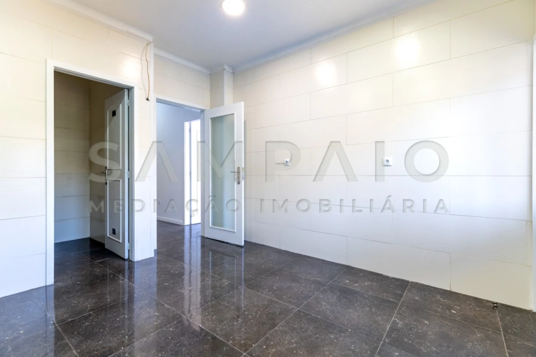 Apartamento T3 para Venda em Fânzeres e São Pedro da Cova Foto 37