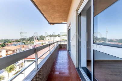 Apartamento T3 para Venda em Fânzeres e São Pedro da Cova