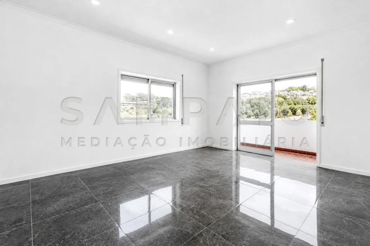 Apartamento T3 para Venda em Fânzeres e São Pedro da Cova Foto 4