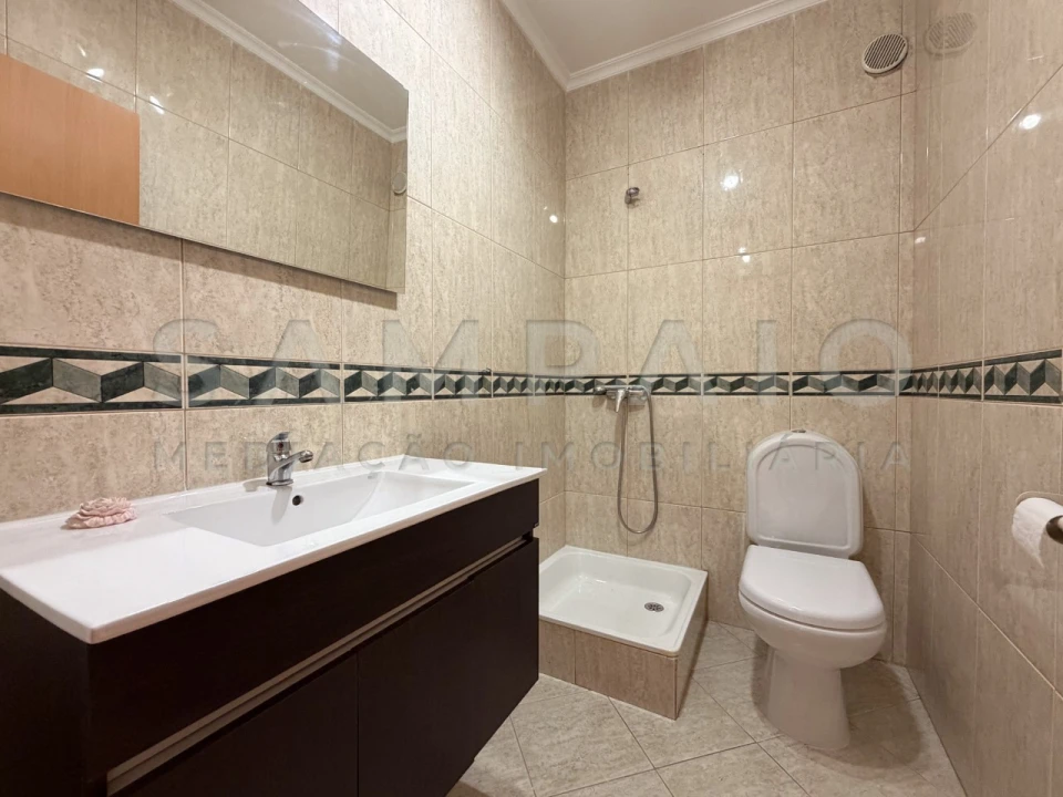 Apartamento T2 para Venda em Baguim do Monte (Rio Tinto) Foto 26