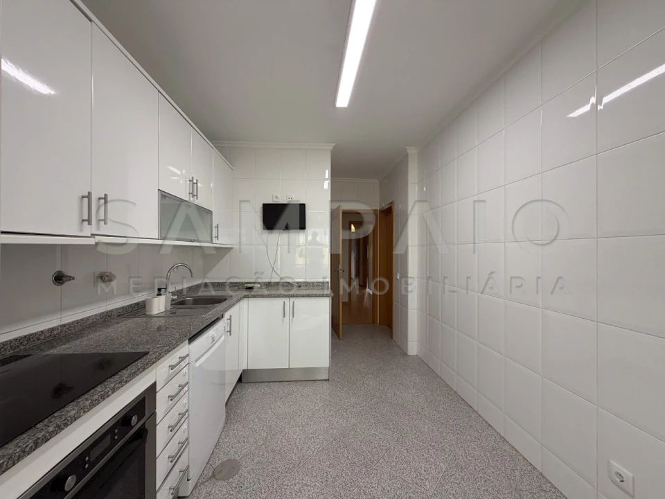 Apartamento T2 para Venda em Baguim do Monte (Rio Tinto) Foto 36