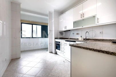 Apartamento T2 para Venda em Baguim do Monte (Rio Tinto)