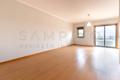 Apartamento T2 para Venda em Baguim do Monte (Rio Tinto)