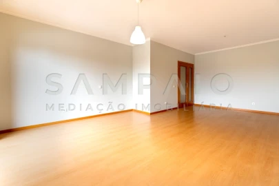 Apartamento T2 para Venda em Baguim do Monte (Rio Tinto)
