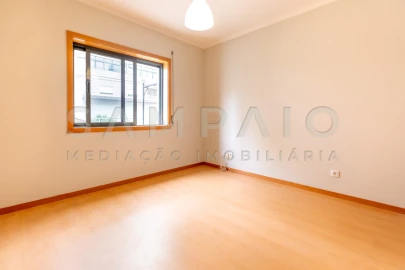 Apartamento T2 para Venda em Baguim do Monte (Rio Tinto)