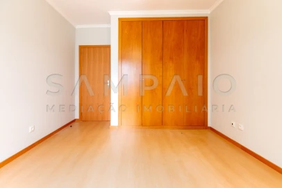Apartamento T2 para Venda em Baguim do Monte (Rio Tinto)