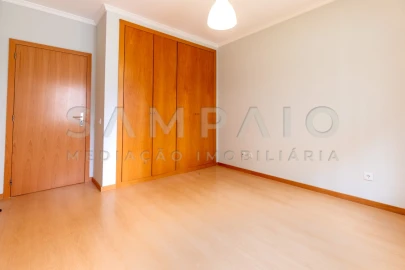 Apartamento T2 para Venda em Baguim do Monte (Rio Tinto)