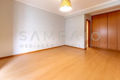 Apartamento T2 para Venda em Baguim do Monte (Rio Tinto)