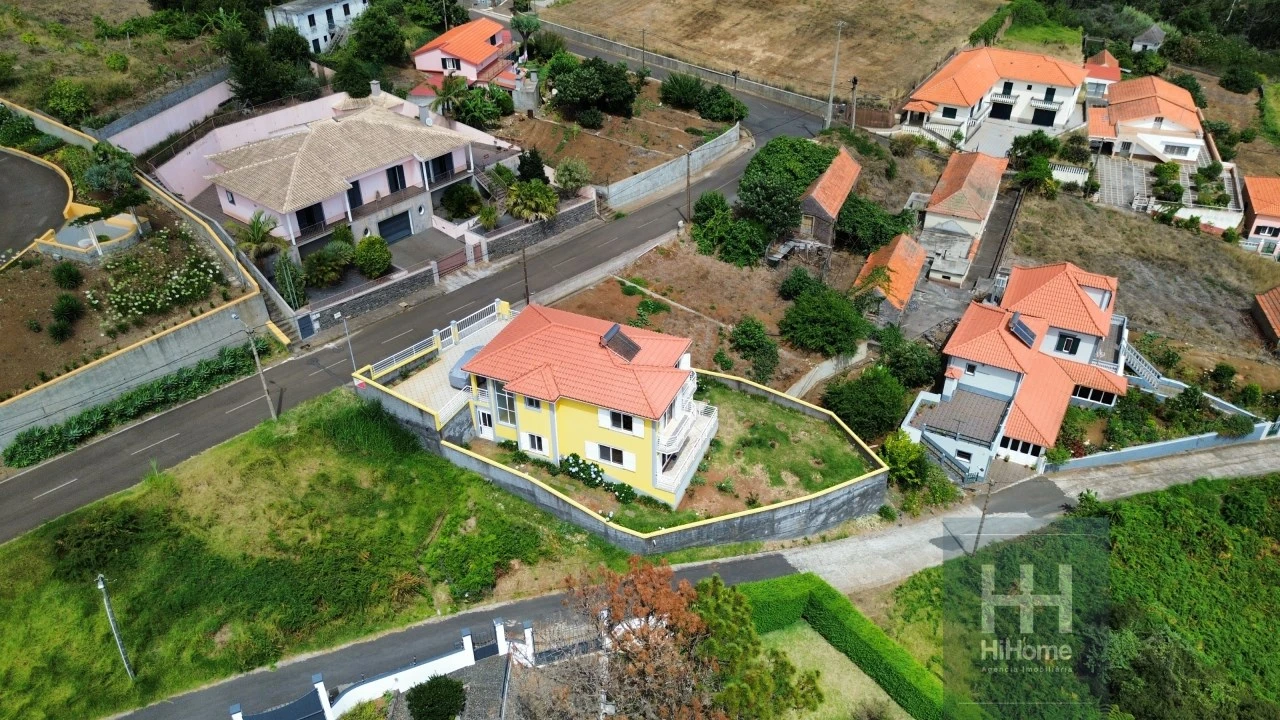 Moradia T3 para Venda em Prazeres Foto 31