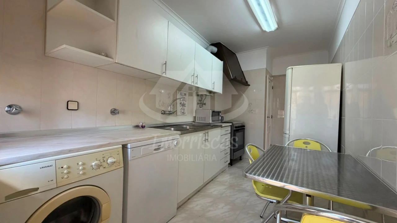 Apartamento T2 para Venda em Santa Iria de Azoia, São João da Talha e Bobadela Foto 8