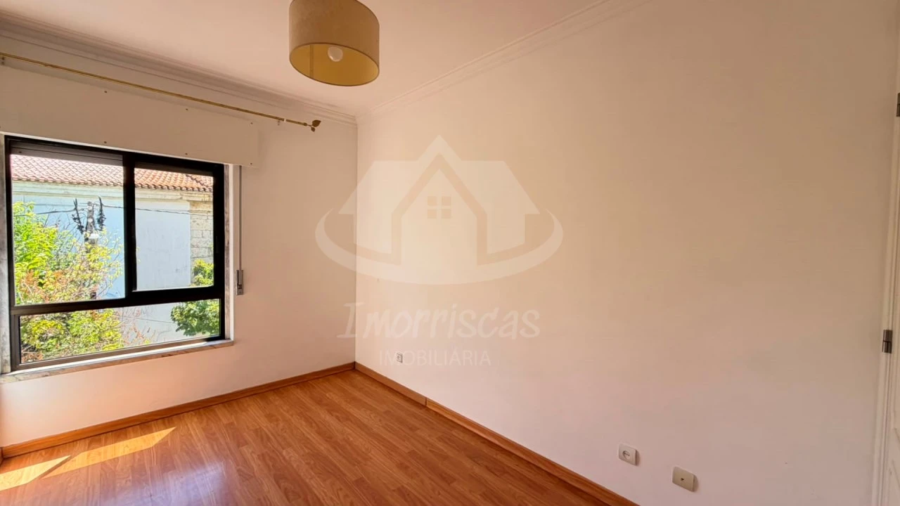 Apartamento T2 para Venda em Santa Iria de Azoia, São João da Talha e Bobadela Foto 22
