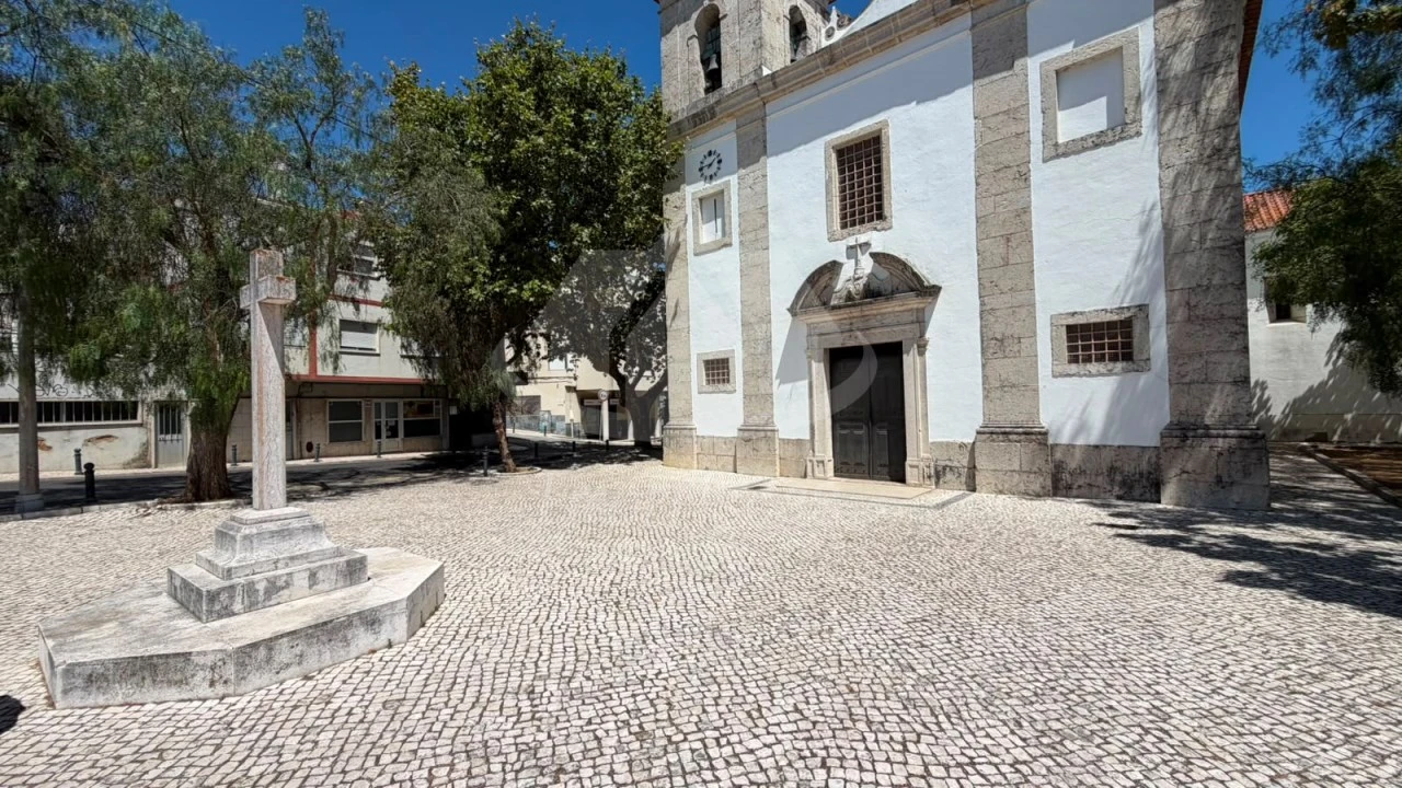 Apartamento T2 para Venda em Santa Iria de Azoia, São João da Talha e Bobadela Foto 29