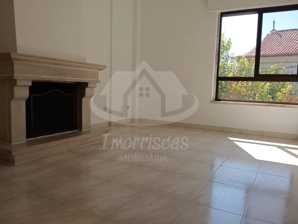 Apartamento T2 para Venda em Santa Iria de Azoia, São João da Talha e Bobadela Foto 6
