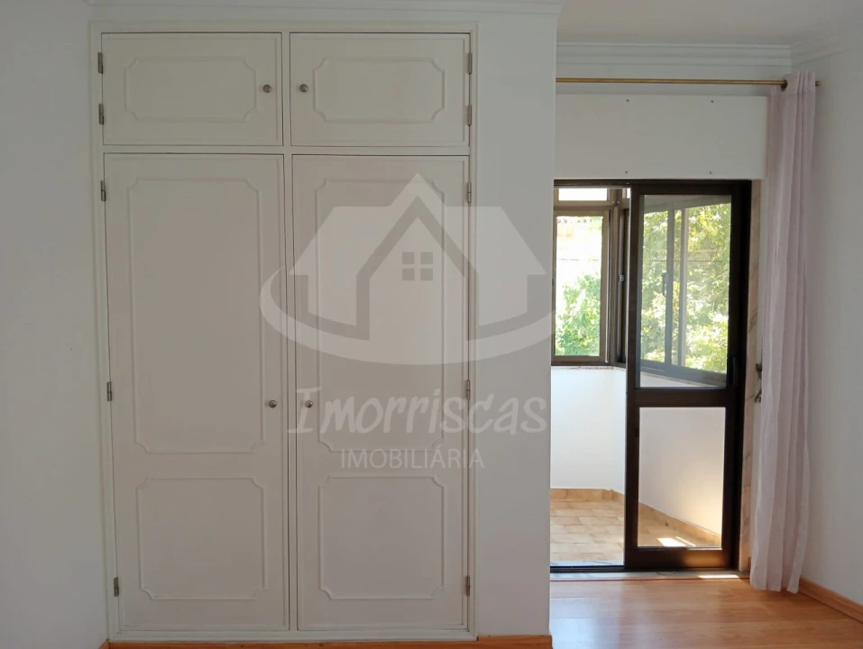 Apartamento T2 para Venda em Santa Iria de Azoia, São João da Talha e Bobadela Foto 11
