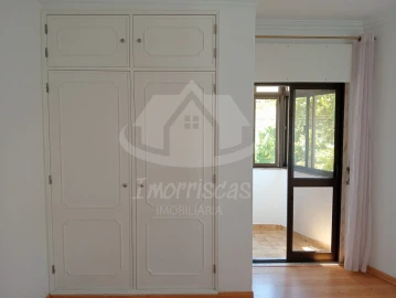 Apartamento T2 para Venda em Santa Iria de Azoia, São João da Talha e Bobadela