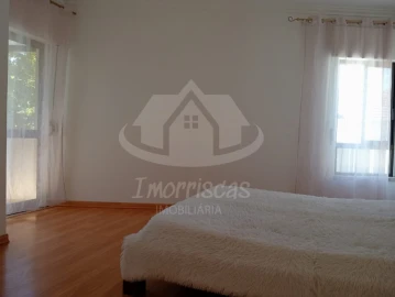 Apartamento T2 para Venda em Santa Iria de Azoia, São João da Talha e Bobadela