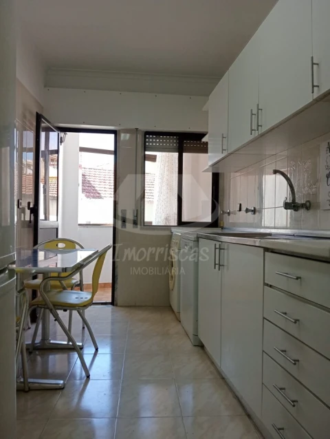 Apartamento T2 para Venda em Santa Iria de Azoia, São João da Talha e Bobadela