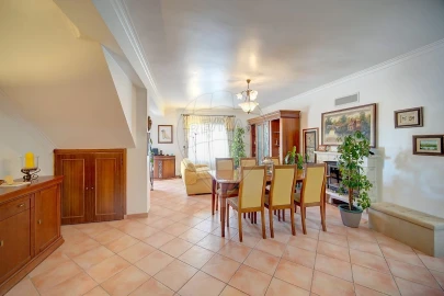 Moradia T3 para Venda em Sesimbra (Castelo)