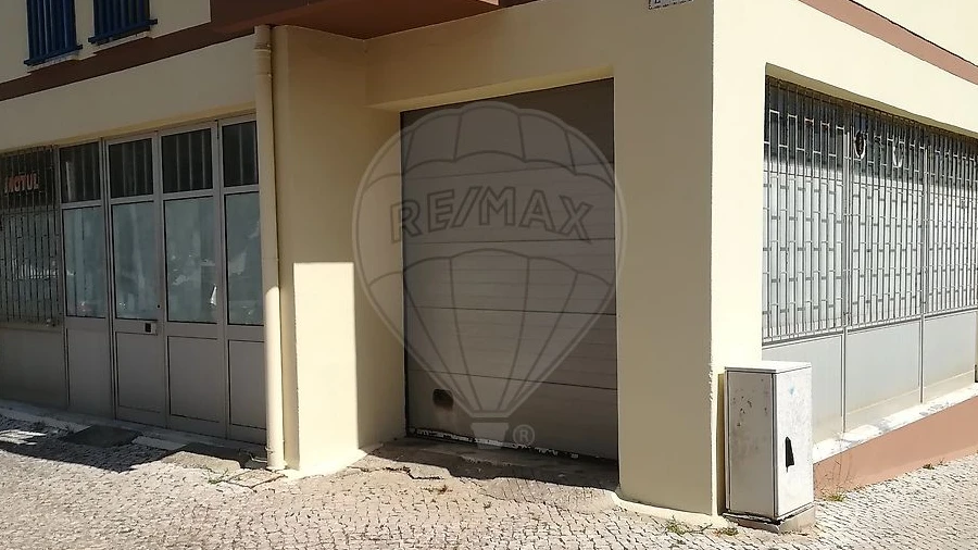 Loja para Venda em União das Freguesias de Setúbal