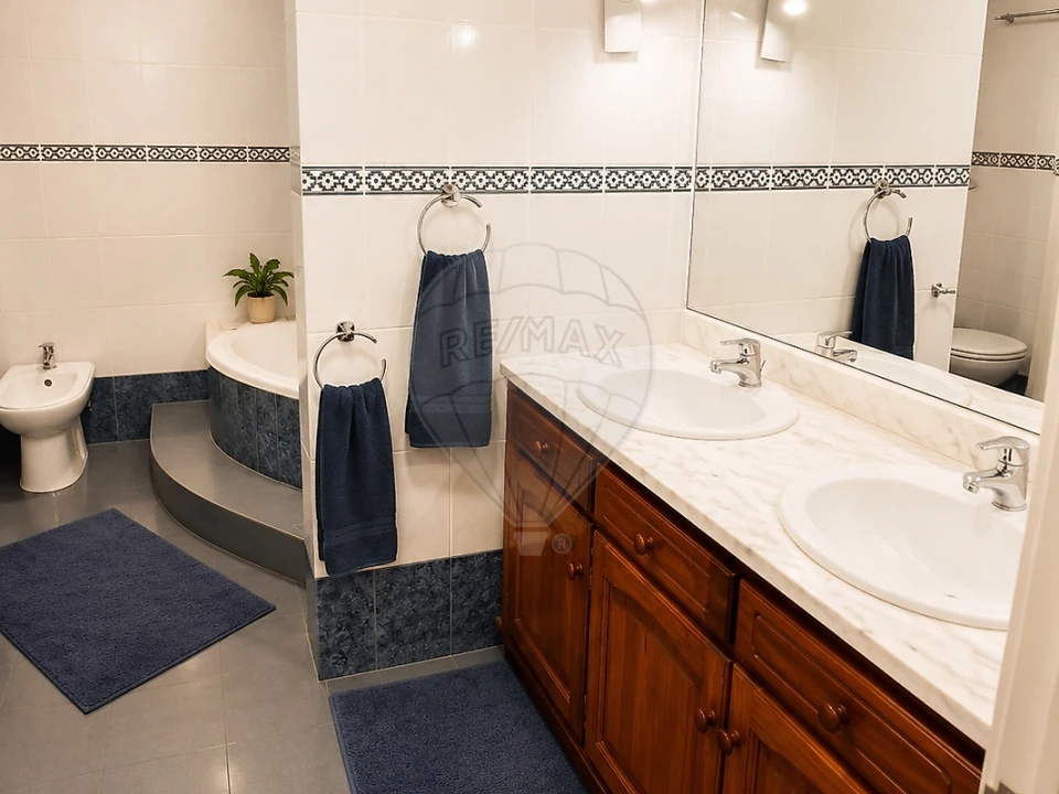 Apartamento T4 para Venda em União das Freguesias de Setúbal Foto 14
