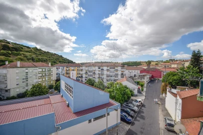 Apartamento T2 para Venda em Camarate, Unhos e Apelação