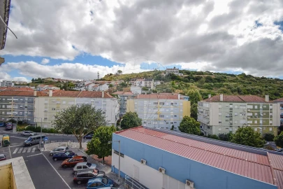 Apartamento T2 para Venda em Camarate, Unhos e Apelação