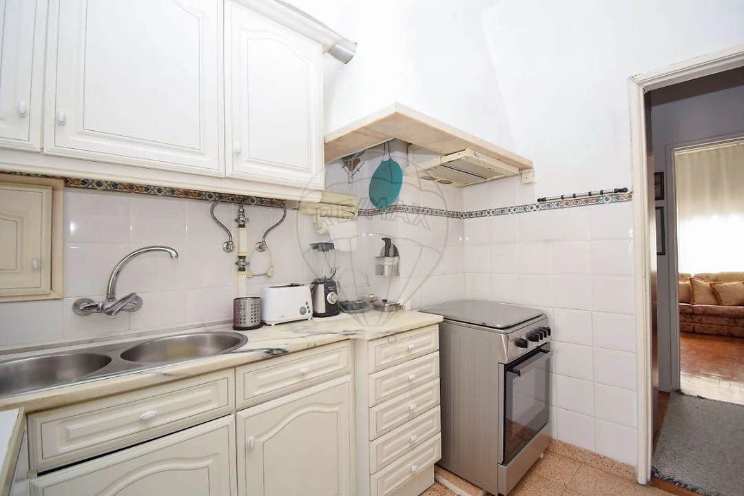 Apartamento T2 para Venda em Camarate, Unhos e Apelação Foto 16
