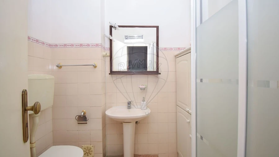 Apartamento T2 para Venda em Camarate, Unhos e Apelação