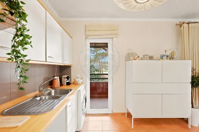 Apartamento T2 para Venda em Charneca de Caparica e Sobreda
