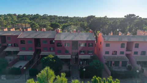 Apartamento T2 para Venda em Charneca de Caparica e Sobreda
