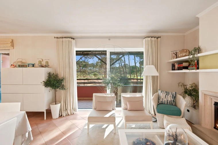 Apartamento T2 para Venda em Charneca de Caparica e Sobreda Foto 14